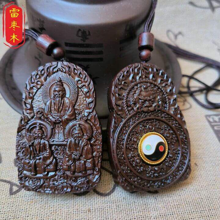 Colgante Bagua Rotativo de Tres Puros de Madera de Jujuba Golpeado por Trueno Infundido con Jade Taoísta