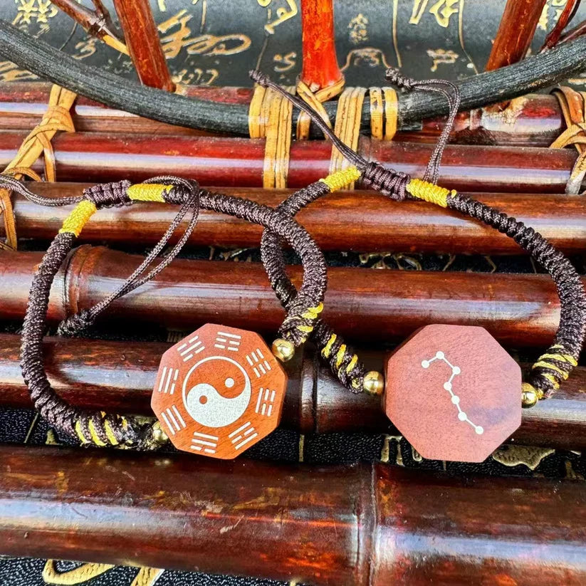 Pulsera Zhouyi Bagua con incrustaciones de plata y la Osa Mayor taoísta