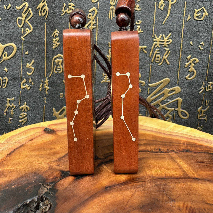 Adorno de mano Ziwei tabú de madera de azufaifo Adorno colgante giratorio de Tai Chi Hetu y Luoshu que sigue el camino de la naturaleza con incrustaciones de alambre de plata